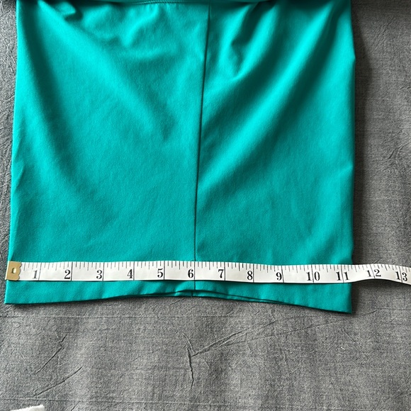 Men’s adidas green golf shorts. Size 35 - Picture 5 of 6